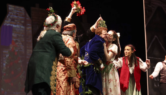 Charles Dickens' A Christmas Carol 1